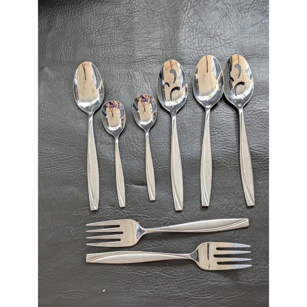 Lot of 8 Oneida Camlynn Stainless Steel Flatware Serving Pieces Spoons Forks